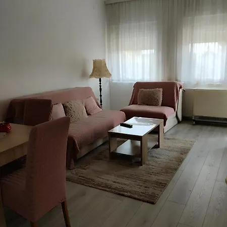 Lenka Apartman Szávaszentdemeter