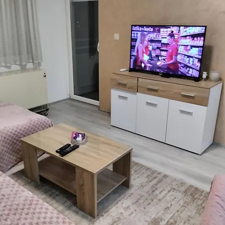 Apartman Lenka *