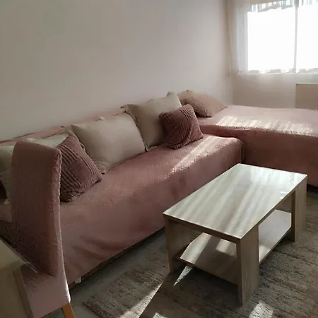 Lenka Apartman Szávaszentdemeter